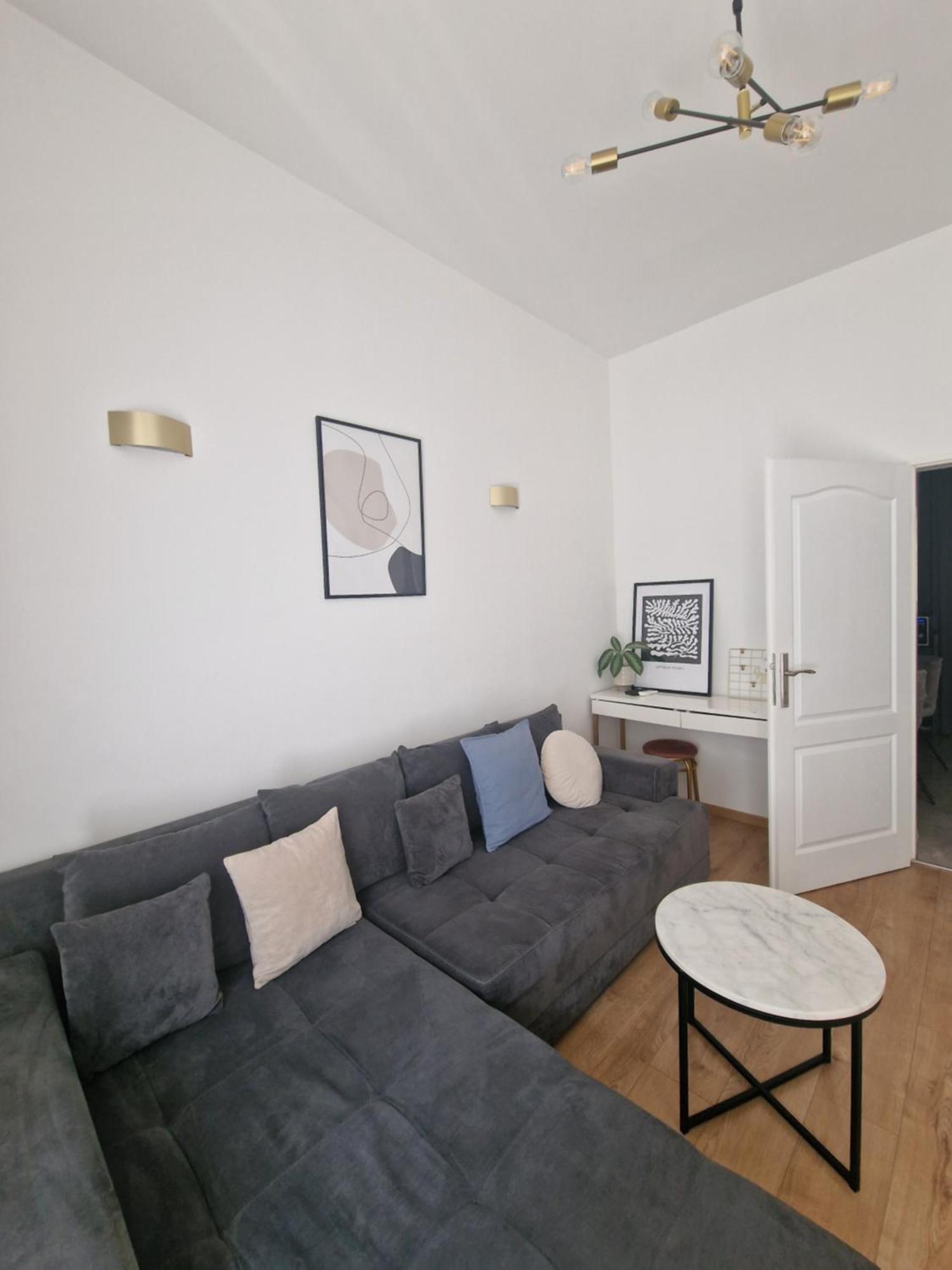 Apartment Eda พูลา ภายนอก รูปภาพ